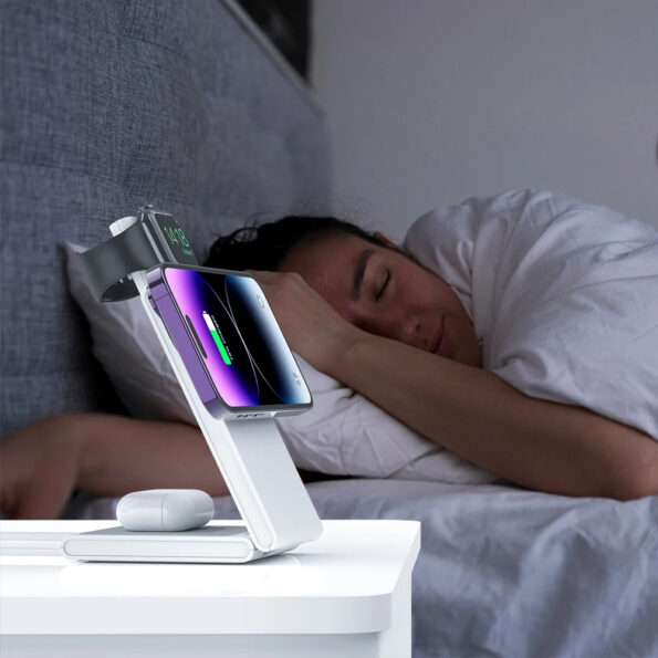 3 in 1 Wireless Charging Station 13